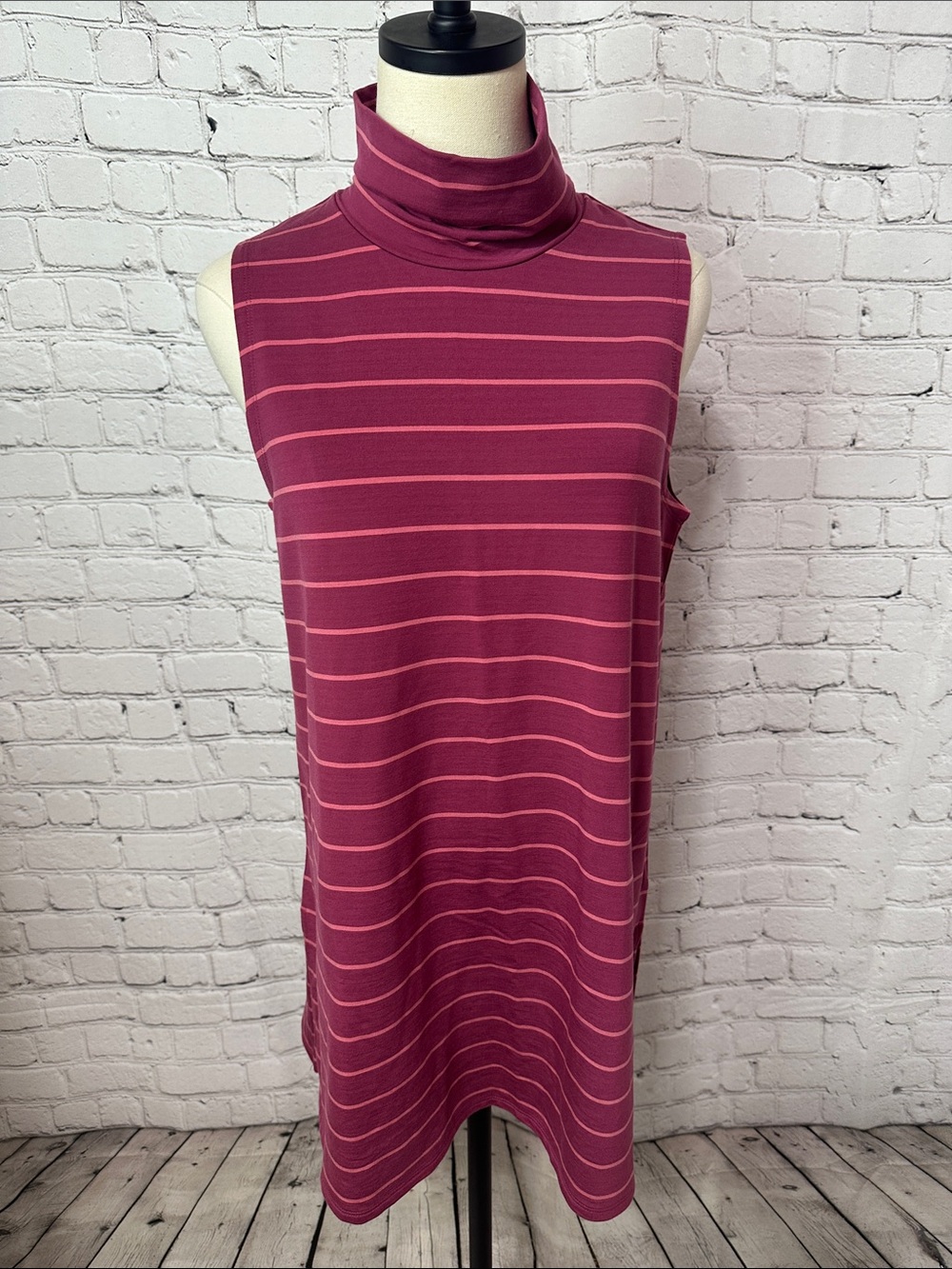 Garnet Hill Tencel Sleeveless Mock Neck Tunic Shirt Striped Medium M